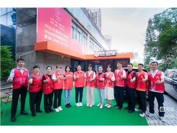 中秋与问候同至 温暖与真情常存 浓厚的中秋气氛在残友心中洋溢着~